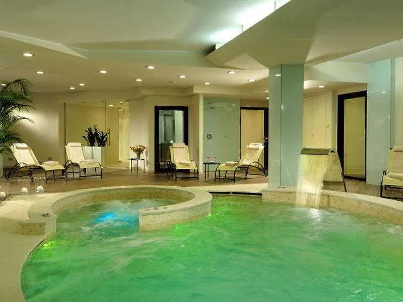 Rizzi Aquacharme Hotel & Spa Boario Terme 4*,